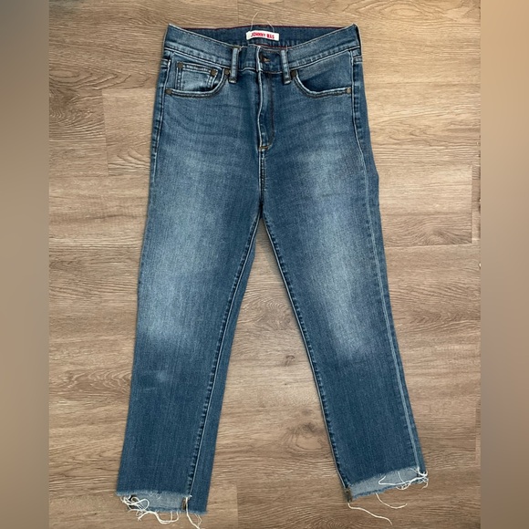 Johnny Was Distressed Blue Ankle Jeans - Picture 3 of 4